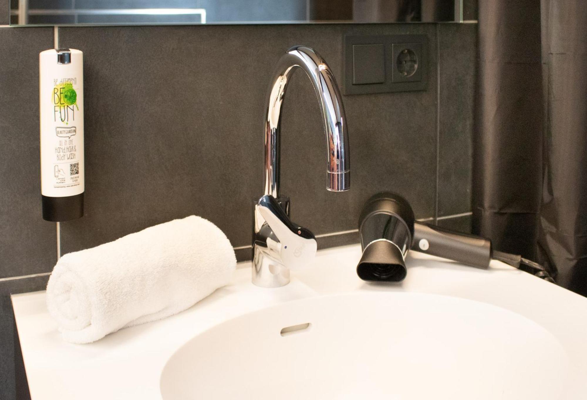 Mwh Hotel By Wmm Hotels Wiesentheid ภายนอก รูปภาพ